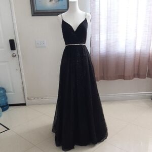Chic Strapless Black Gown